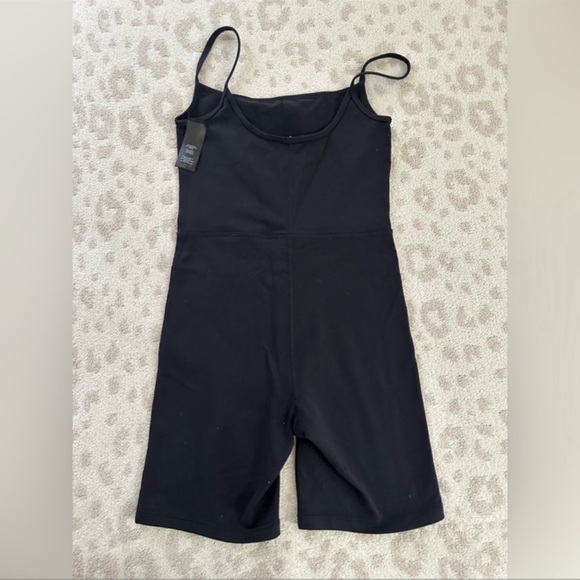 Aritzia Divinity 5" Romper - Picture 3 of 4